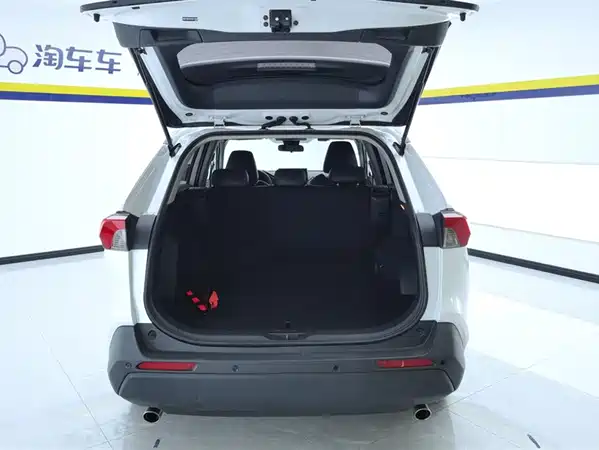 Toyota RAV4 2021