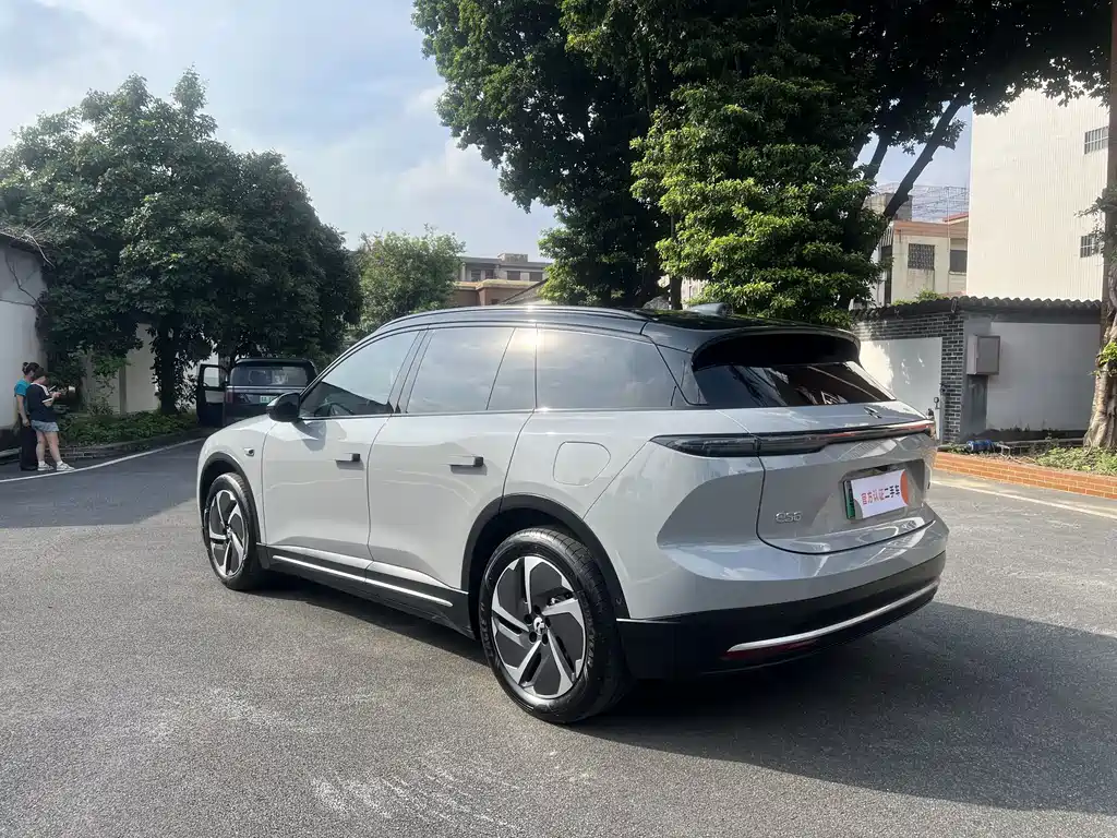 NIO ES6 2025
