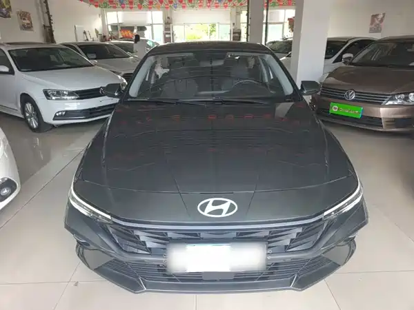 Hyundai Elantra 2024