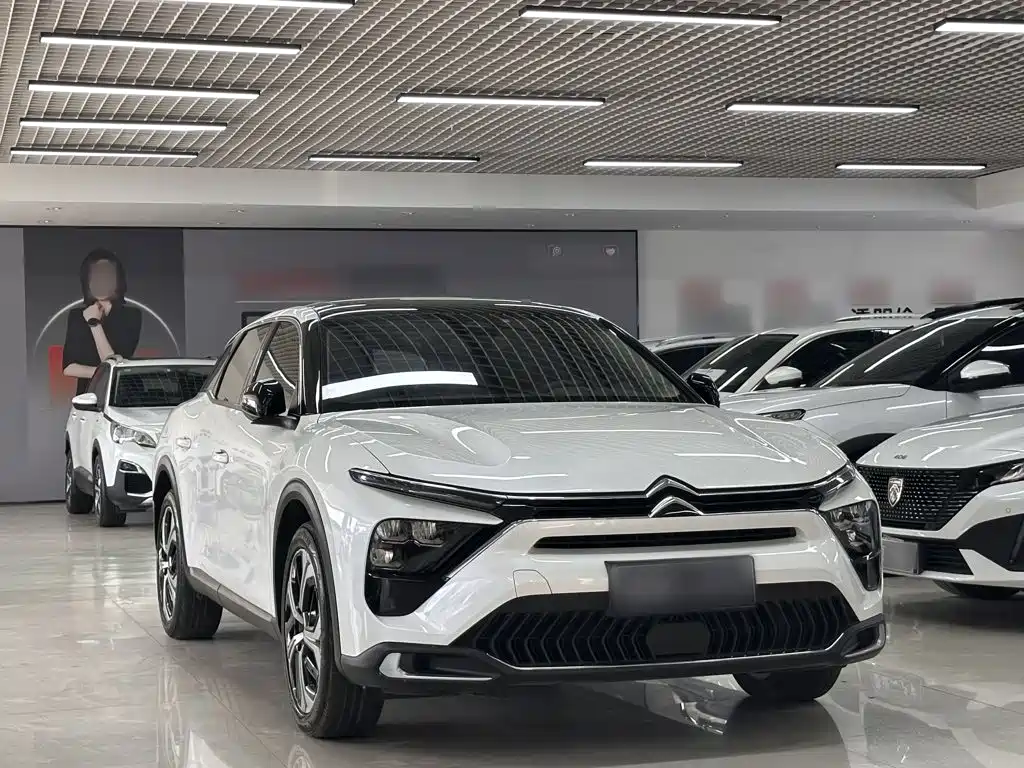 Citroën Versailles C5 X 2022 — фото 22