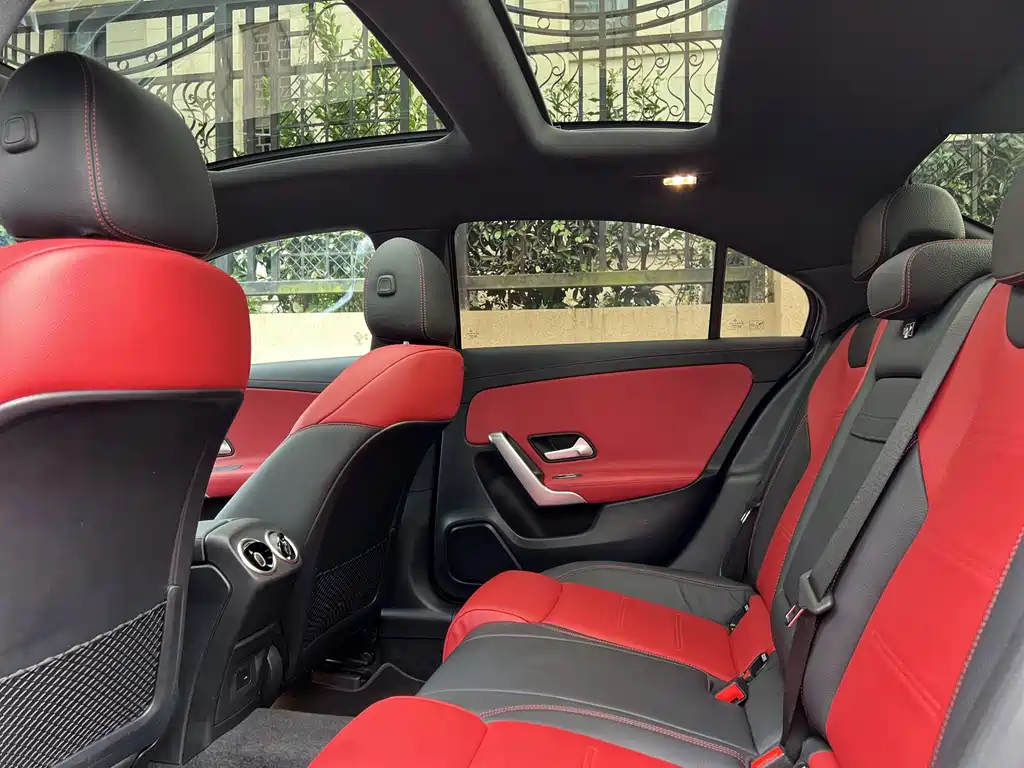 Mercedes-Benz A-Class AMG 2022 — фото 12