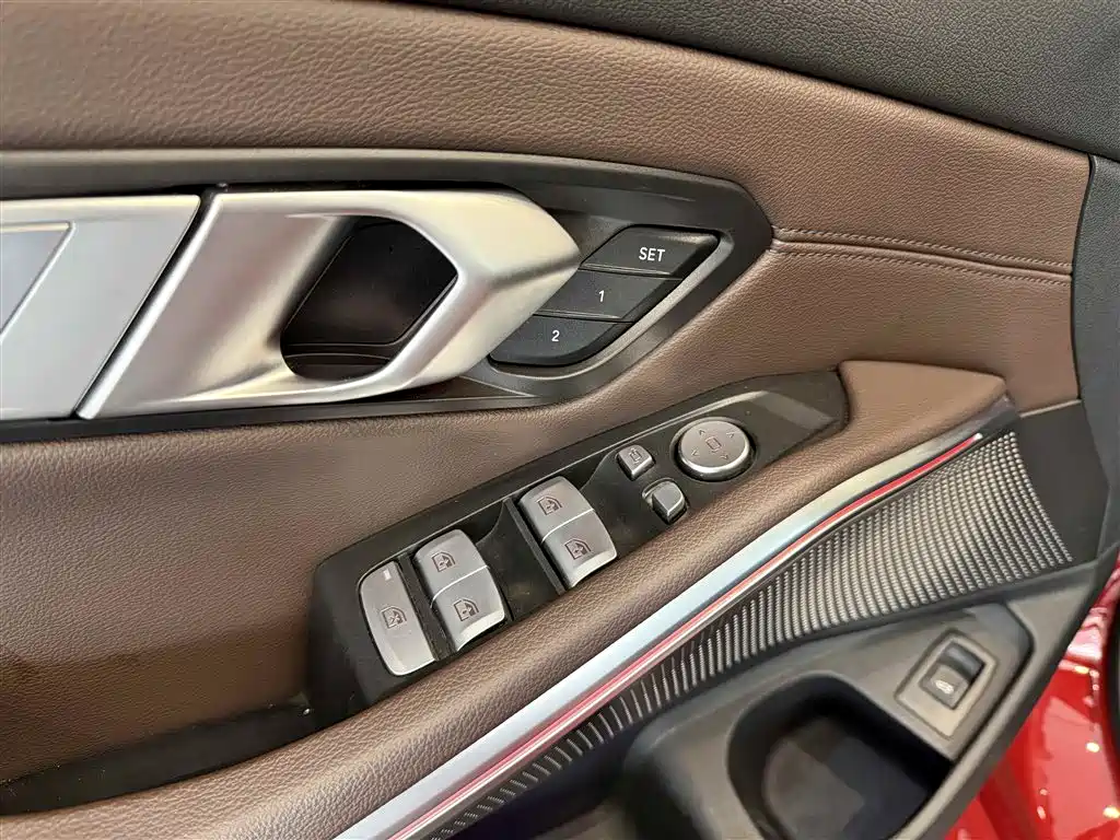 BMW 3 Series 2022 — фото 18