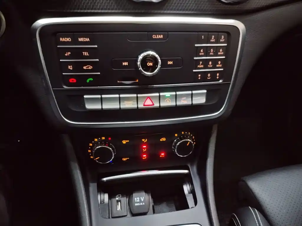 Mercedes-Benz GLA 2019 — фото 16