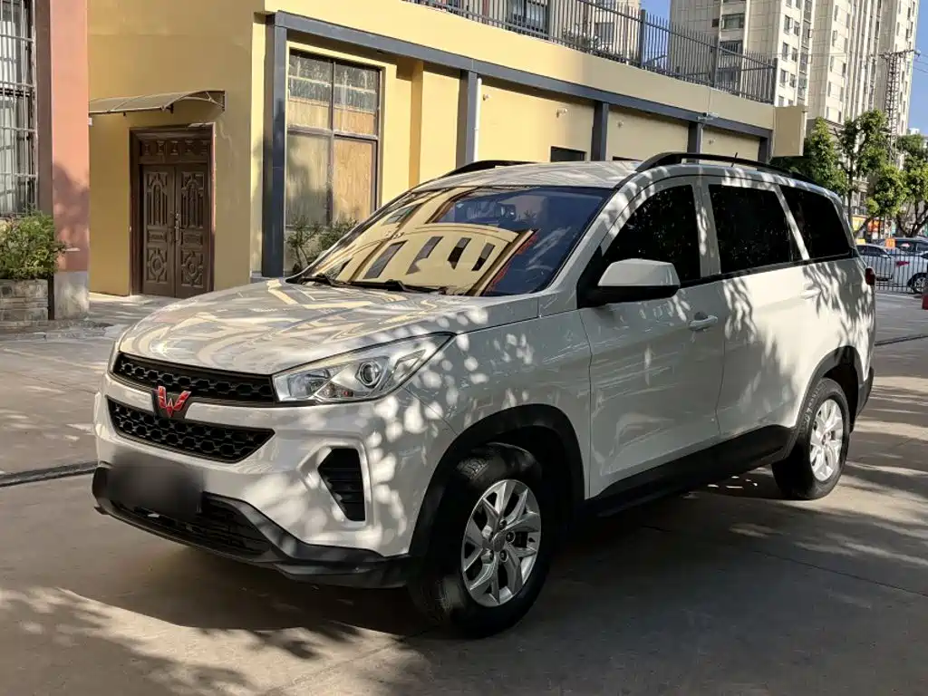 Wuling Hongguang S3 2018