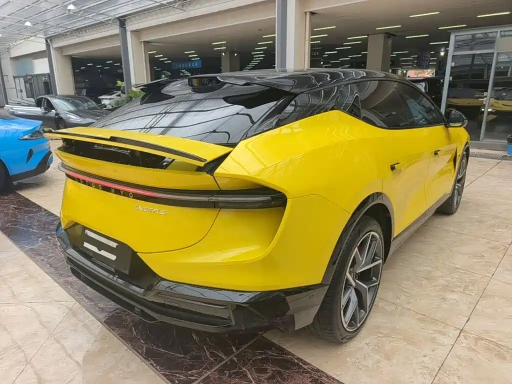 Lotus Eletre 2023