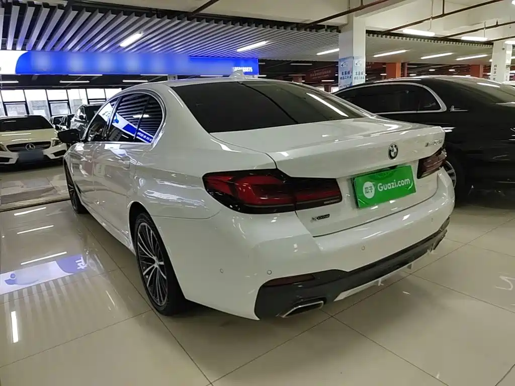 BMW 5 Series 2021