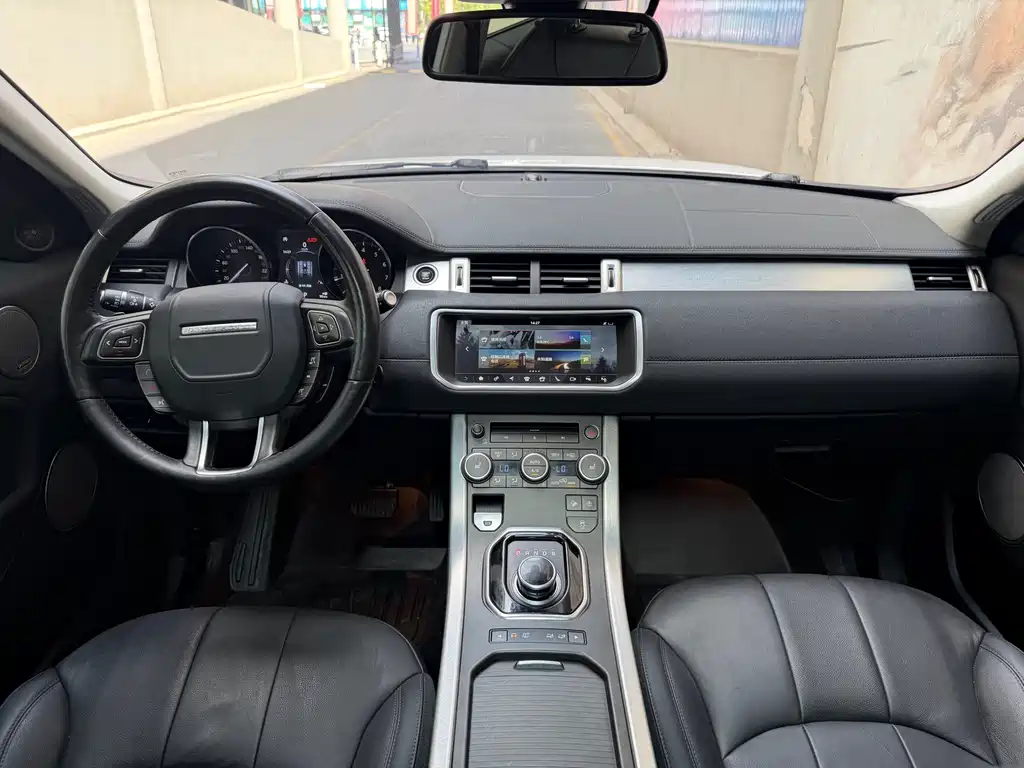 Land Rover Range Rover Evoque 2018 — фото 11