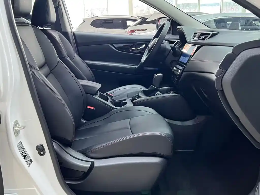 Nissan Qashqai 2023 — фото 17