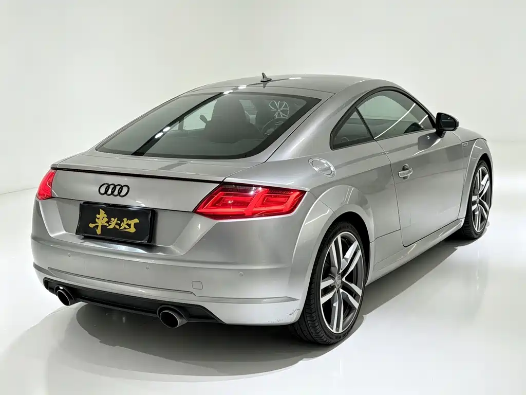 Audi TT 2015 — фото 12