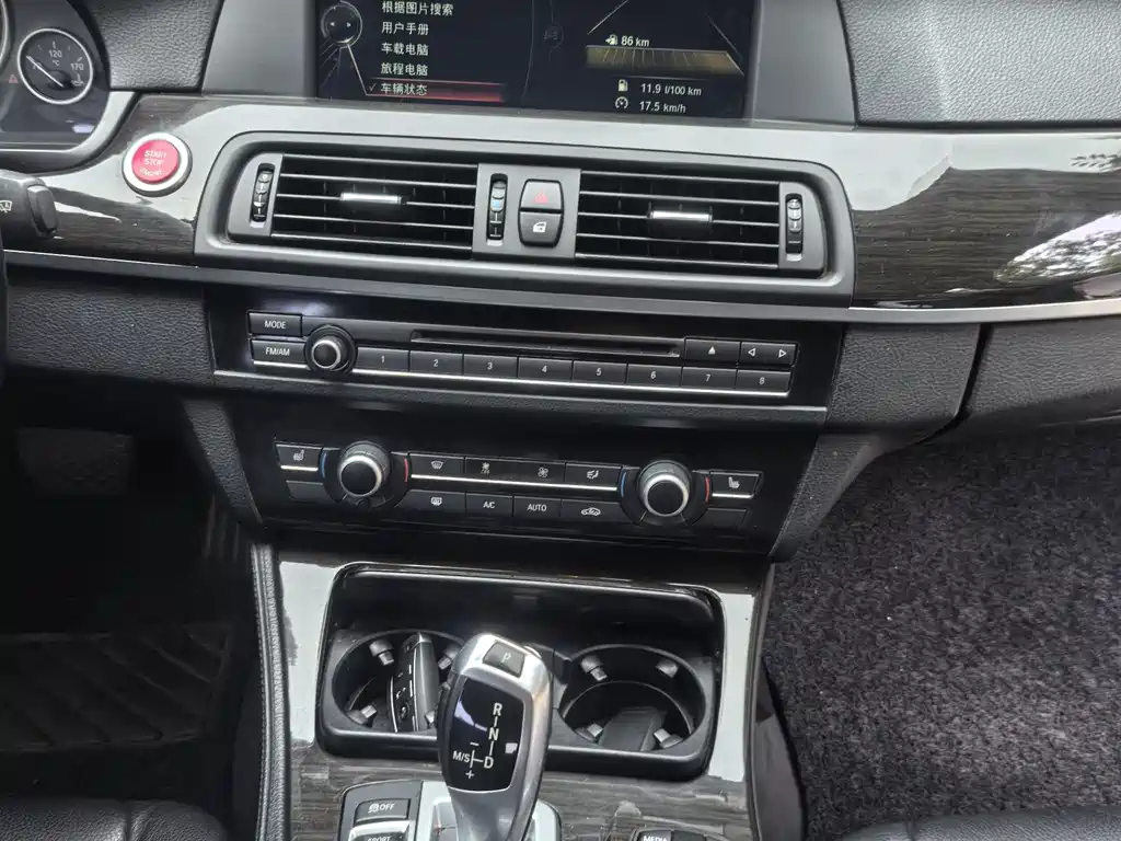 BMW 5 Series 2013 — фото 14