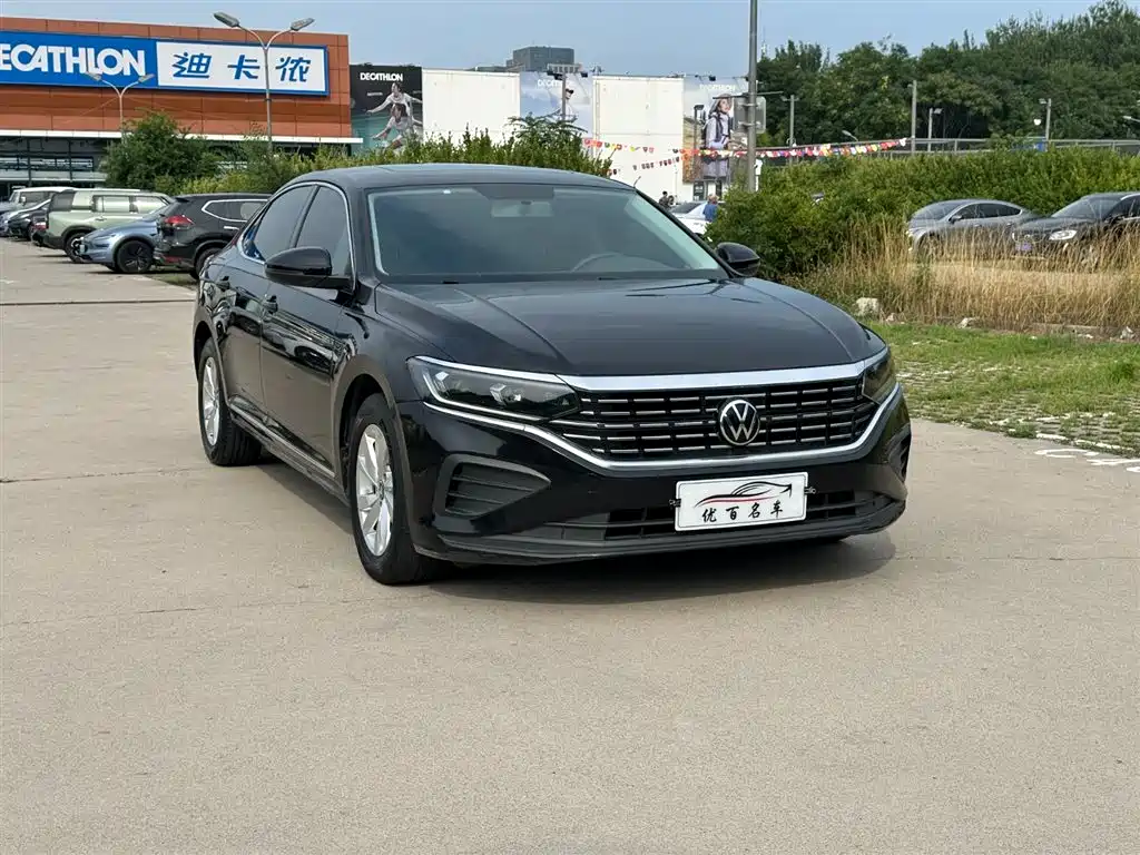 Volkswagen Passat 2022