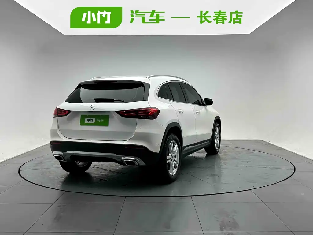 Mercedes-Benz GLA 2021