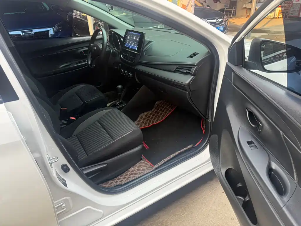 Toyota Vios 2023 — фото 12