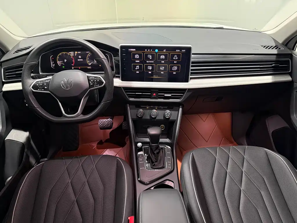 Volkswagen Tiguan L 2023 — фото 16
