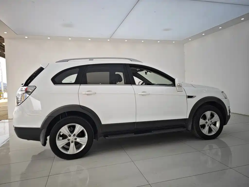 Chevrolet Captiva 2013 — фото 16