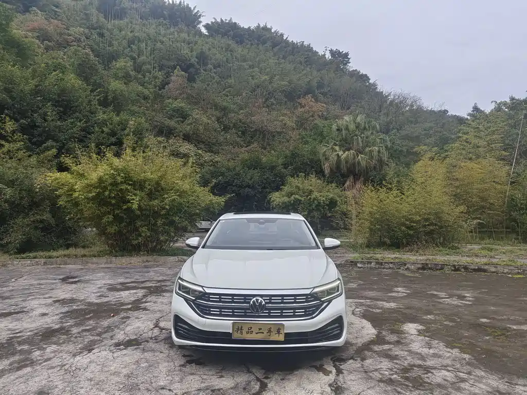Volkswagen Sagitar 2023