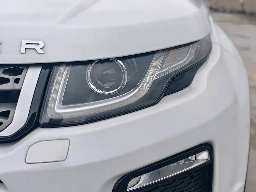 Land Rover Evoque 2018 — фото 11