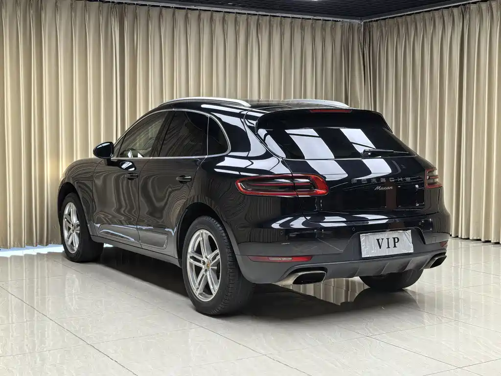 Porsche Macan 2014 — фото 17