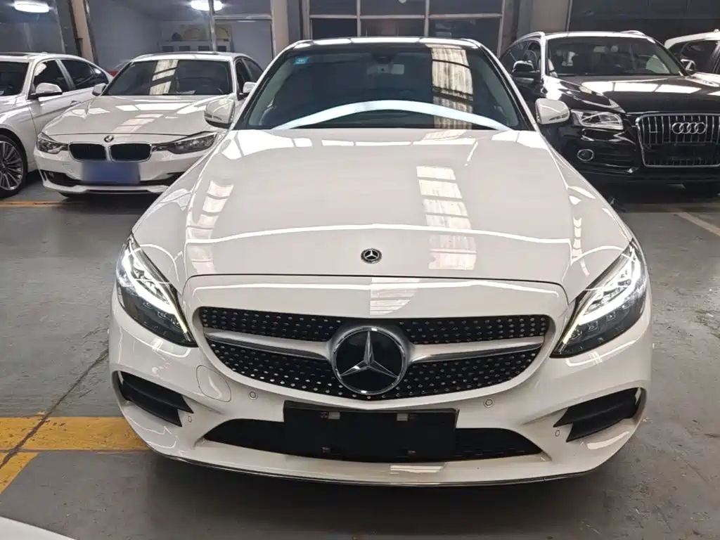 Mercedes-Benz C-Class 2020