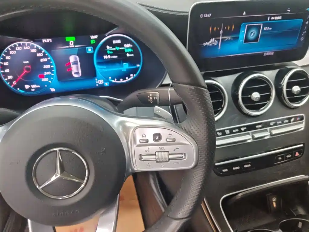 Mercedes-Benz C-Class 2020 — фото 14