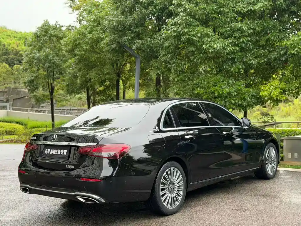 Mercedes-Benz E-Class 2023