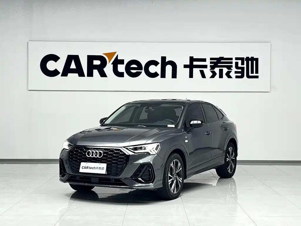 Audi Q3 Sportback 2023 — фото 1