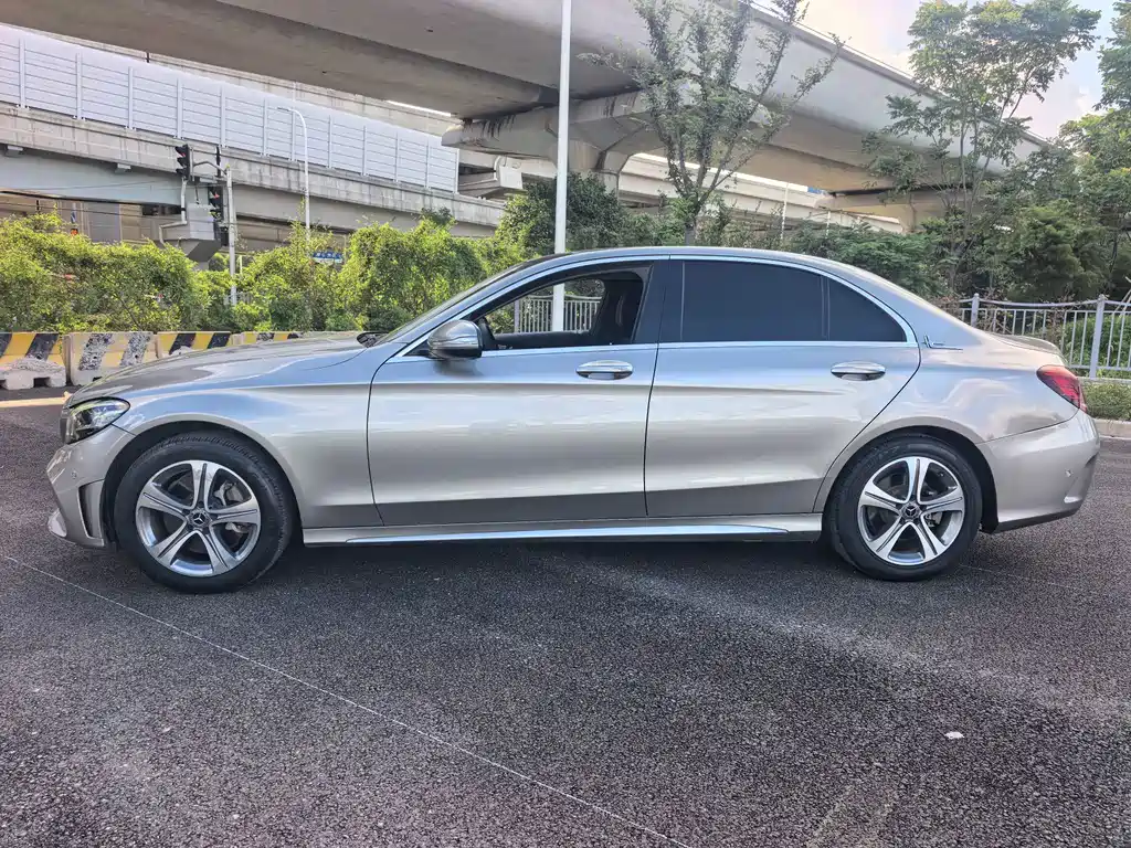 Mercedes-Benz C-Class 2019 — фото 14