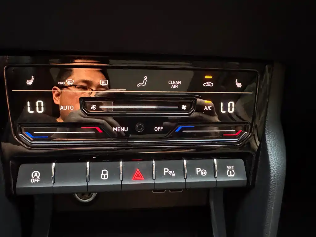 Skoda Karoq 2023 — фото 15