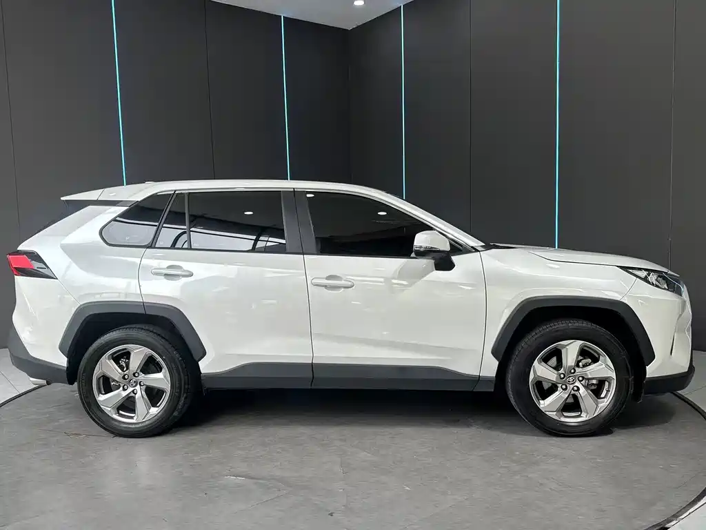Toyota RAV4 2022