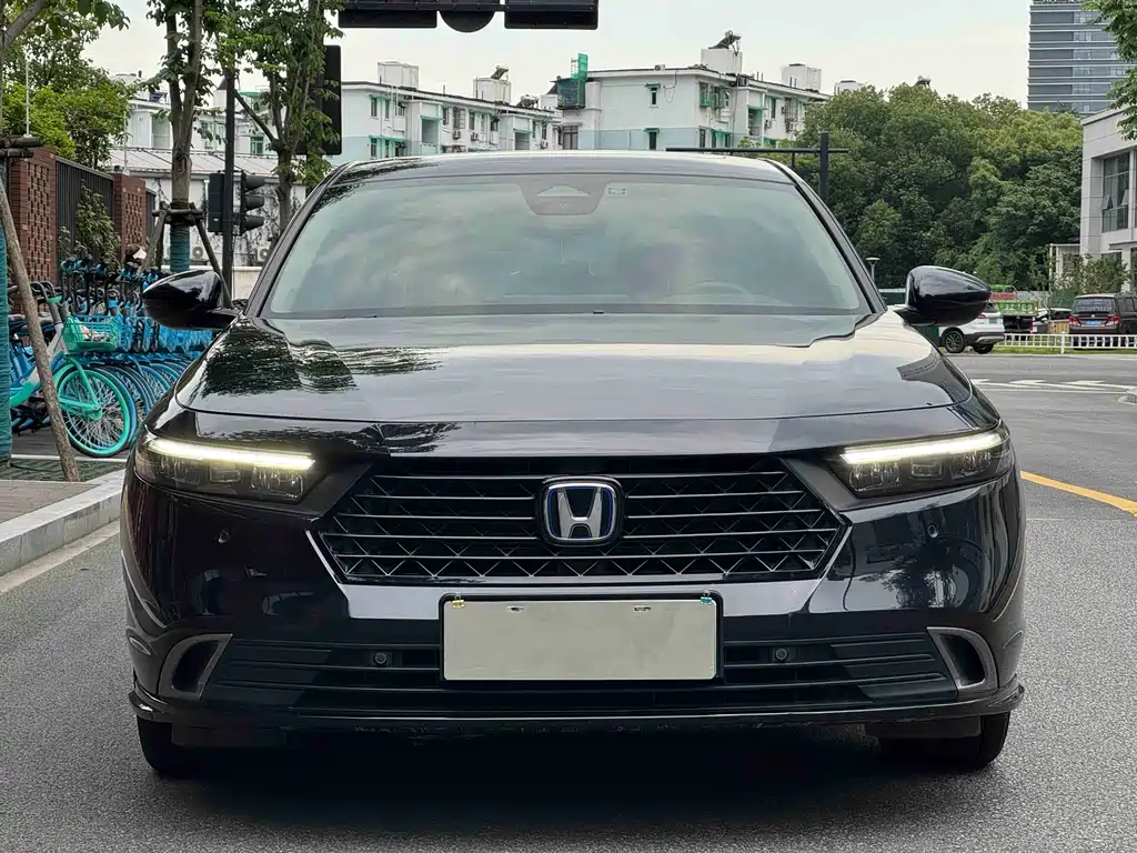 Honda Accord New Energy 2023 — фото 2