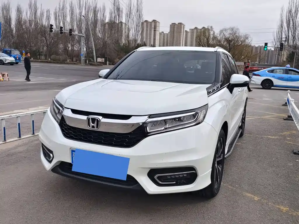 Honda Avancier 2017 — фото 1