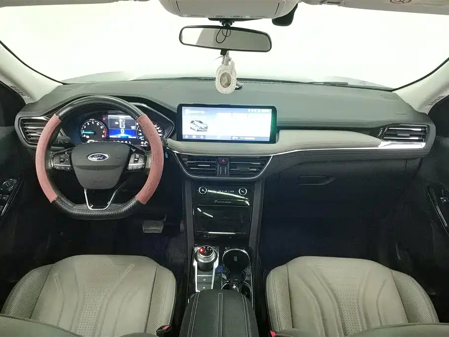 Ford Escape 2022 — фото 12