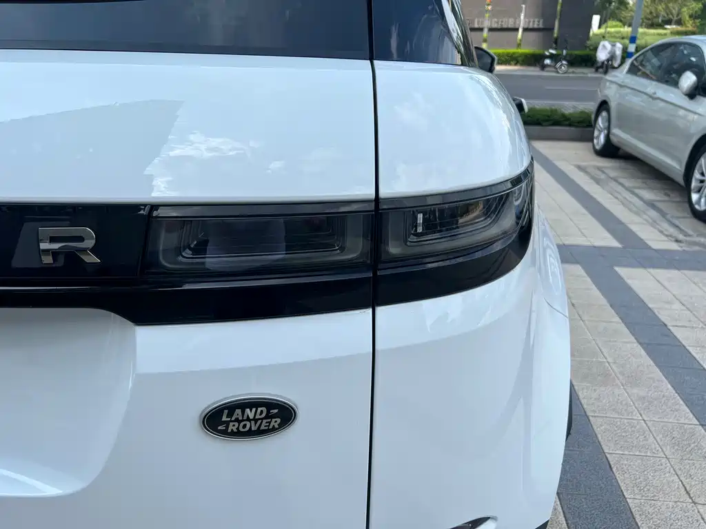 Land Rover Evoque 2022 — фото 18
