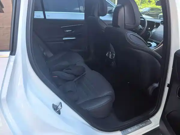 Mercedes-Benz GLC 2024