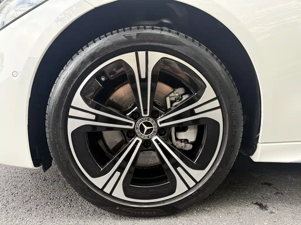 Mercedes-Benz C-Class 2022 — фото 13
