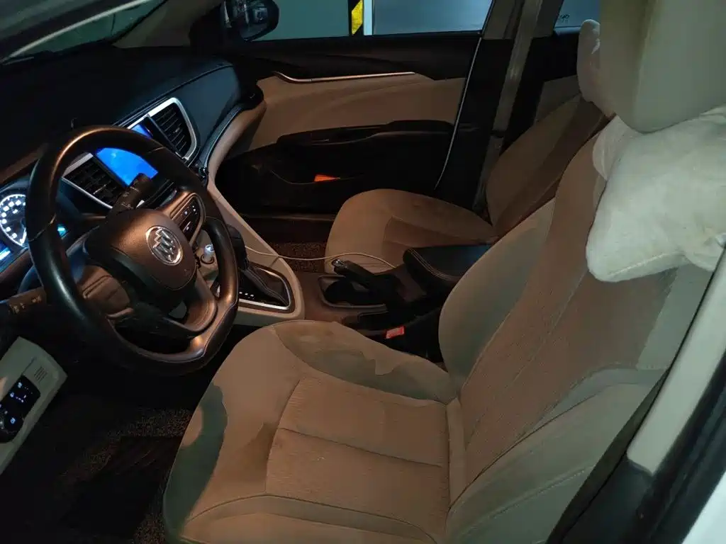 Buick Excelle GT 2015 — фото 11