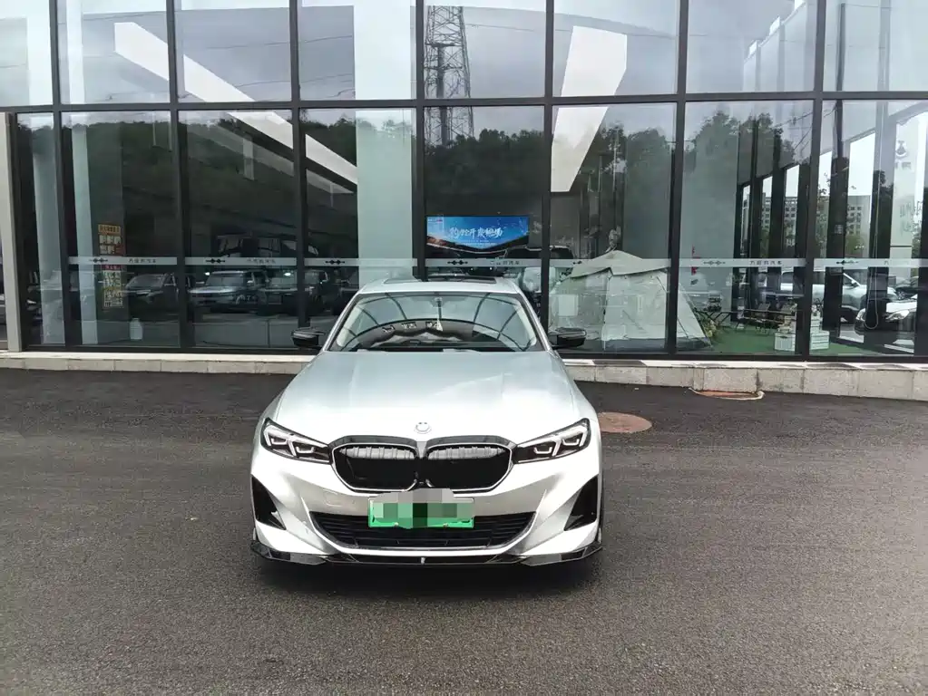 BMW i3 2024
