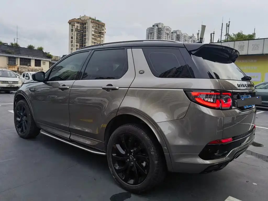 Land Rover Discovery Sport 2022 — фото 4