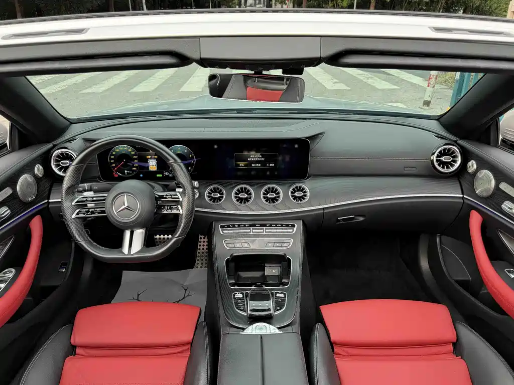 Mercedes-Benz E-Class 2021 — фото 27