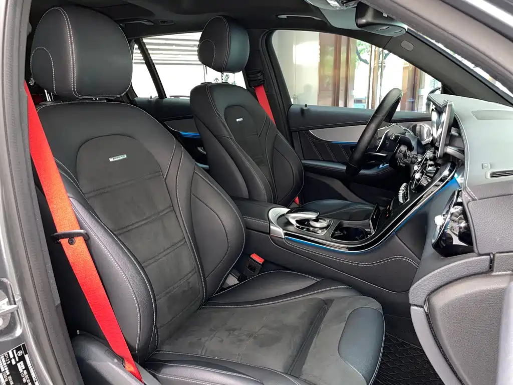 Mercedes-Benz GLC AMG 2020 — фото 25