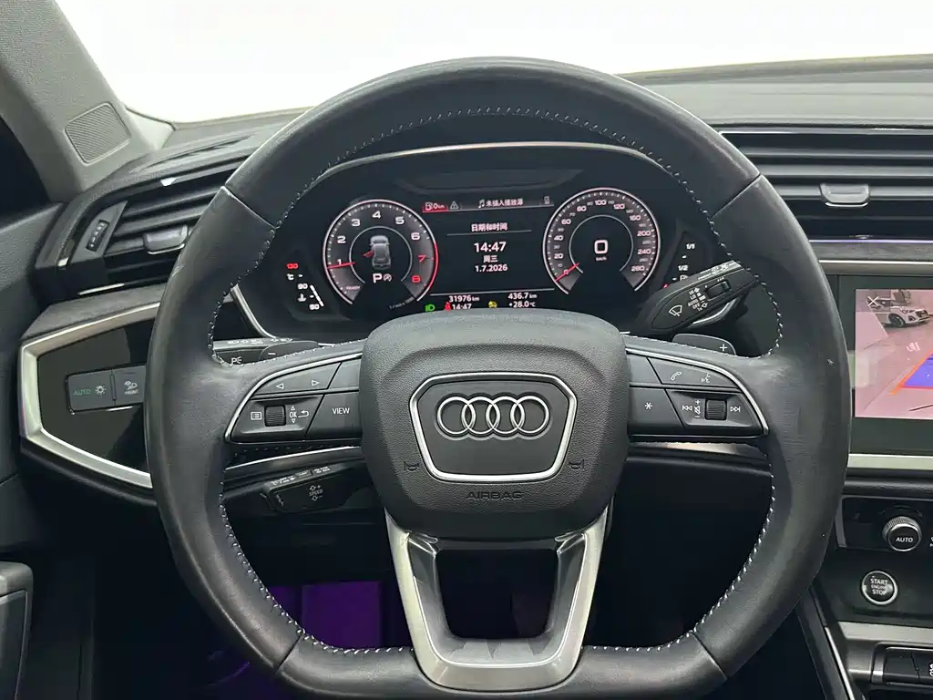 Audi Q3 2022 — фото 12