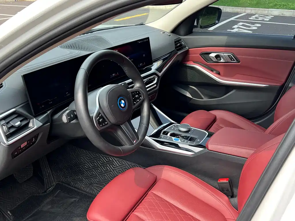 BMW i3 2023