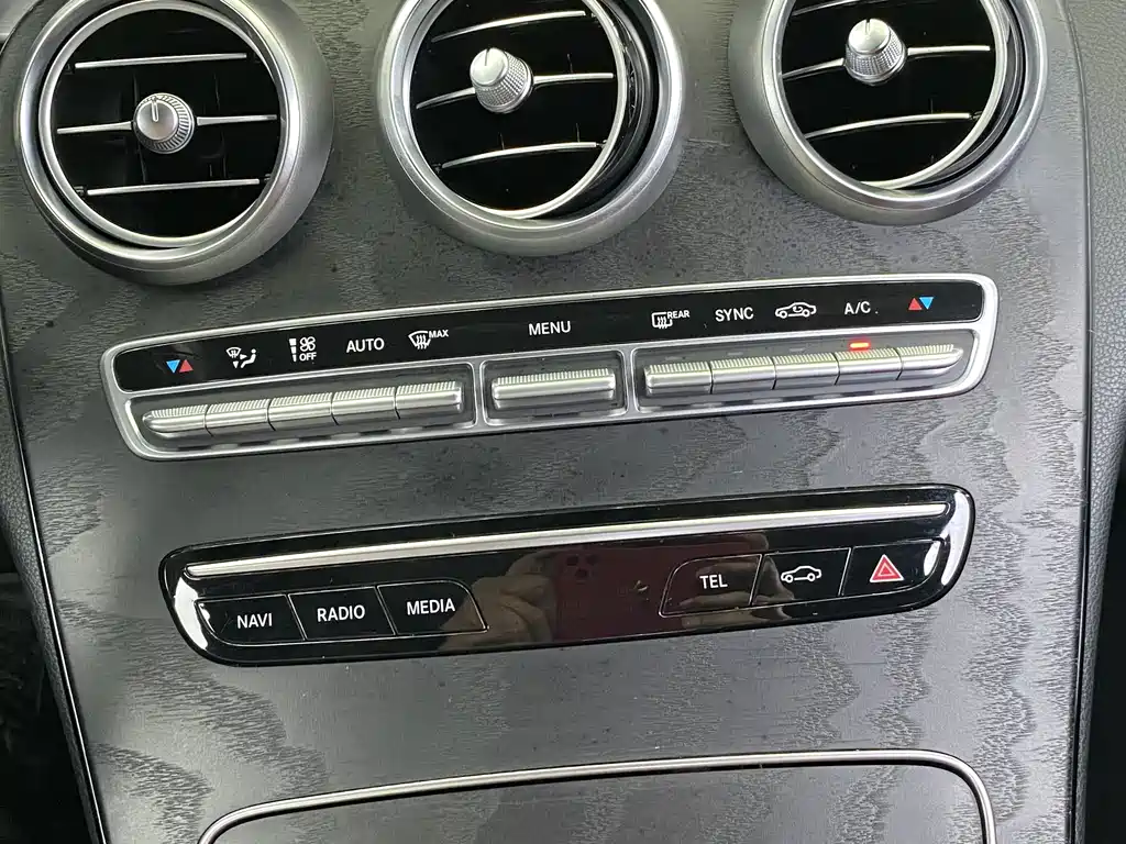 Mercedes-Benz C-Class 2019 — фото 16