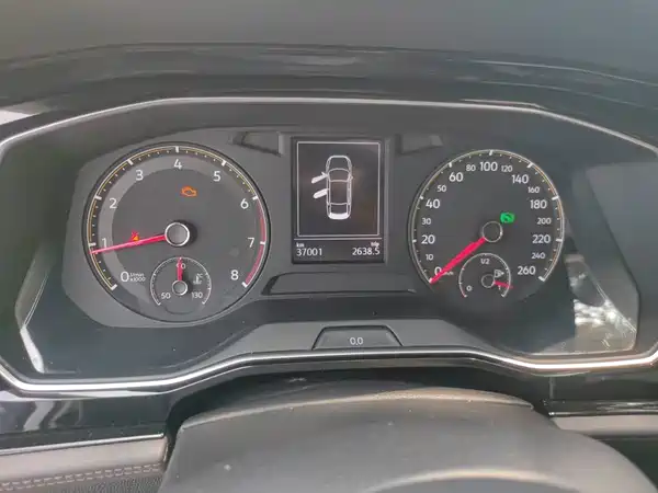 Volkswagen Sagitar 2020