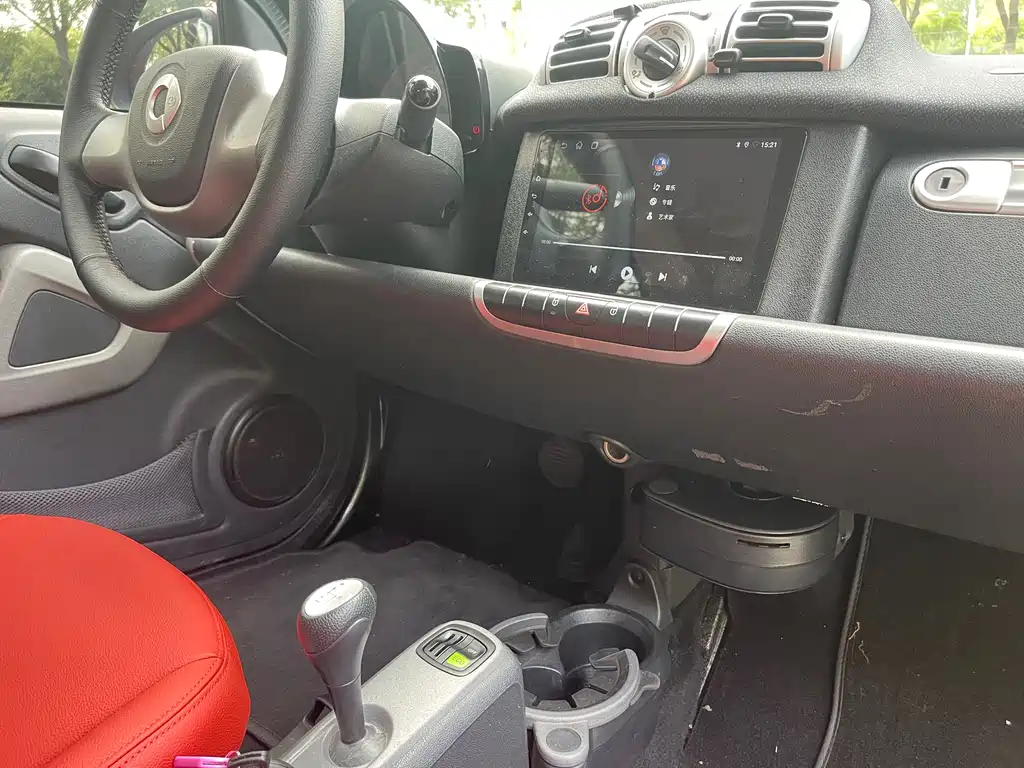 smart Fortwo 2014 — фото 10