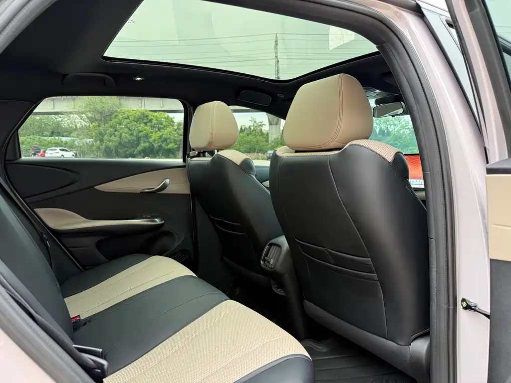 BYD Dolphin 2025 — фото 12