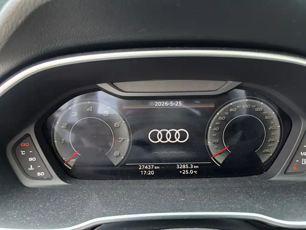 Audi Q3 2023 — фото 11