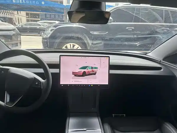 Tesla Model 3 2025