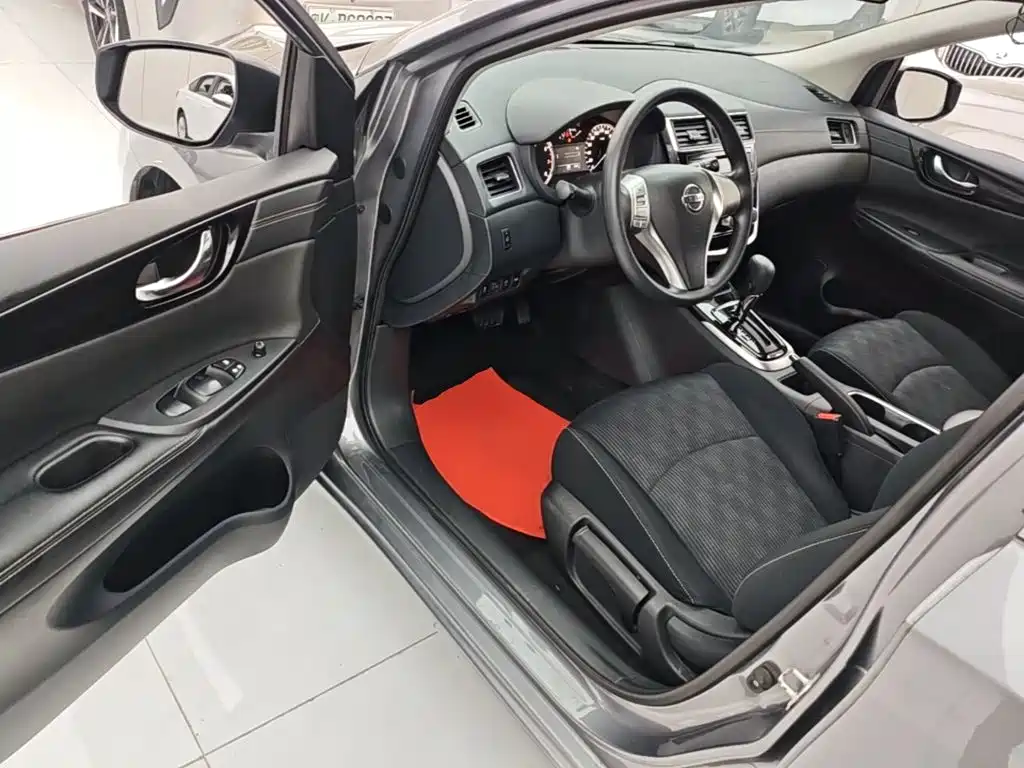 Nissan Tiida 2021 — фото 16