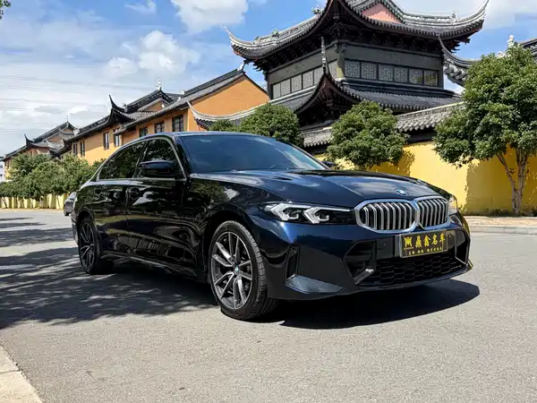 BMW 3 Series 2023
